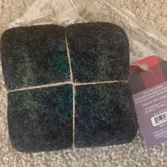 Wool Felt Tree Coasters From Nepal Christmas Tree Set of 4 - Picture 3 of 4